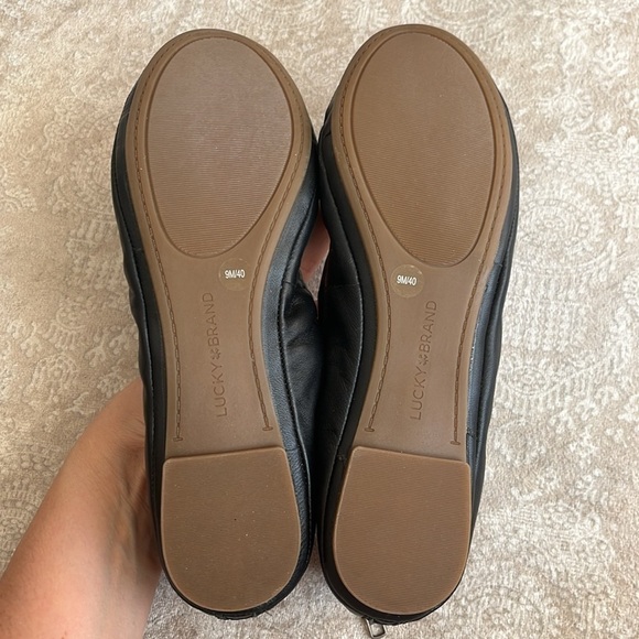 Brand New Lucky Brand Genuine Leather Black Slip On Ballet Flats Zippered Back - Picture 8 of 16